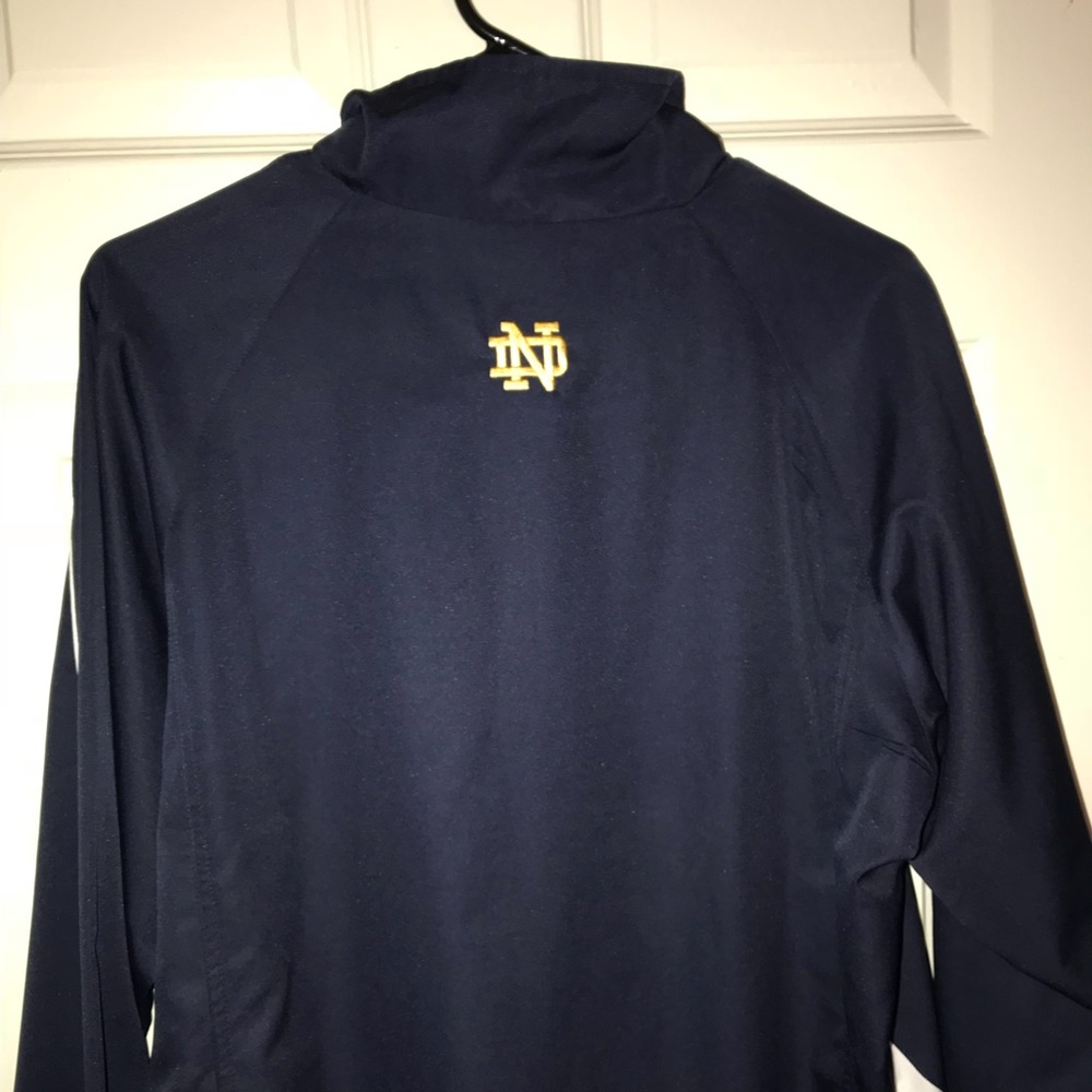 windbreaker - Picture 2 of 2